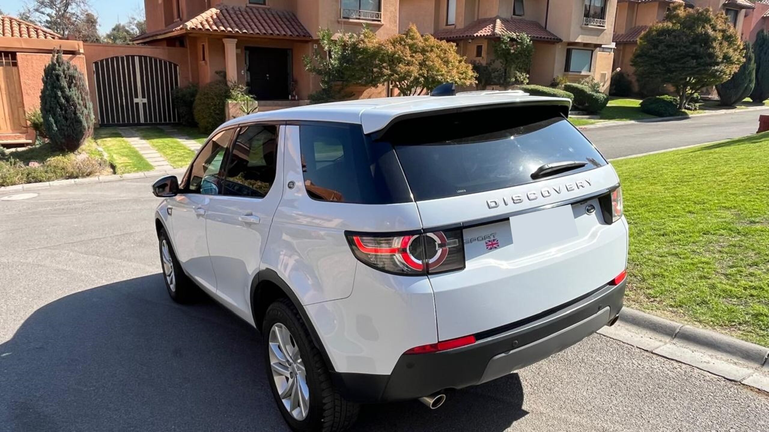 
								2019 Land Rover Discovery Sport 2.0 SI4 Auto SE 4WD 5A full									